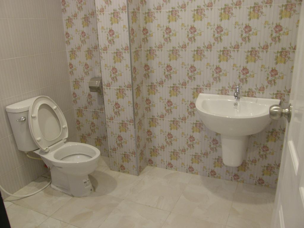 Wansabai Place HHQ Extérieur photo