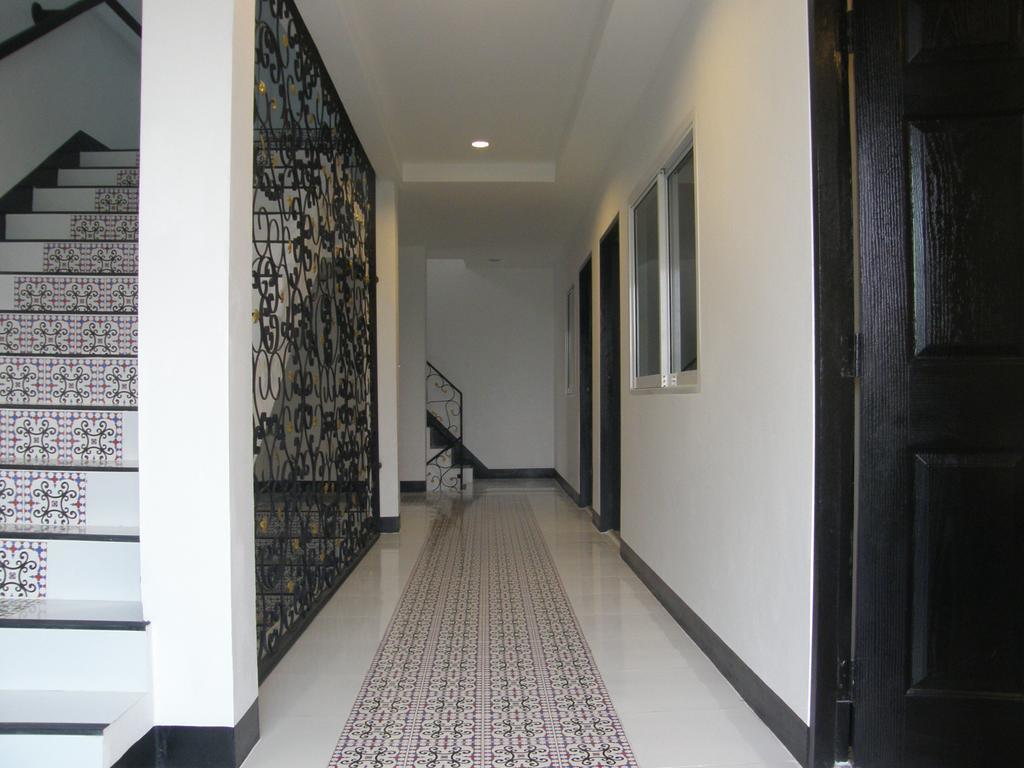 Wansabai Place HHQ Extérieur photo